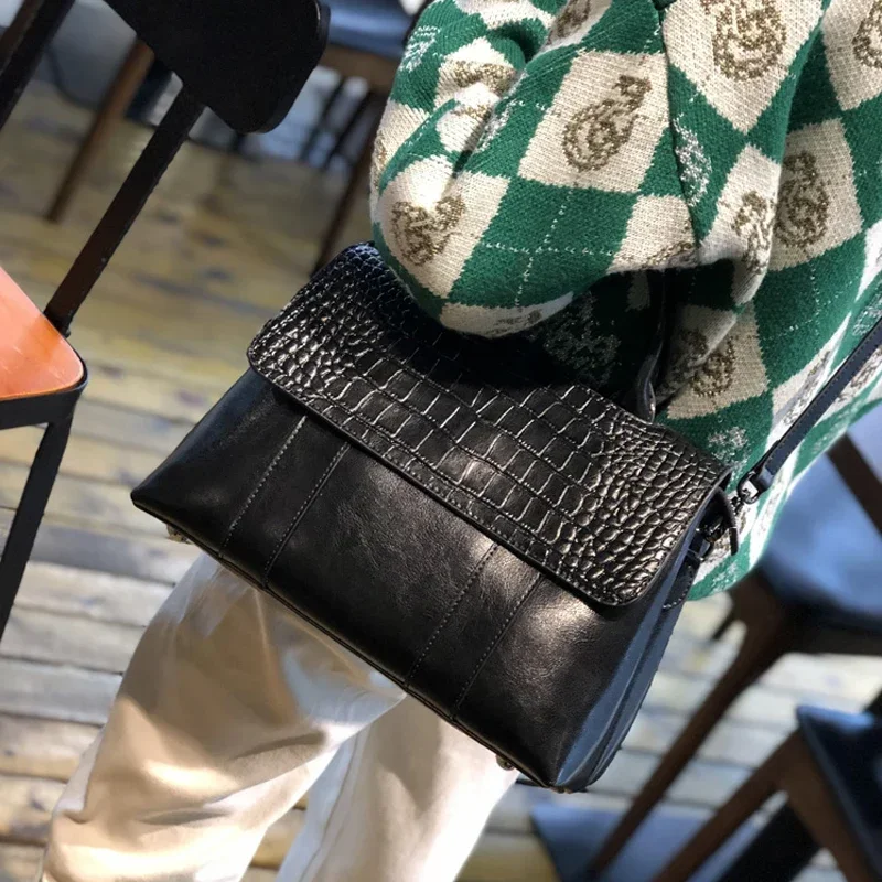 女性の牛本革クロスボディバッグ女性牛革デザイナー高級ショルダ - Doctor Bag Leather のレビューと価格