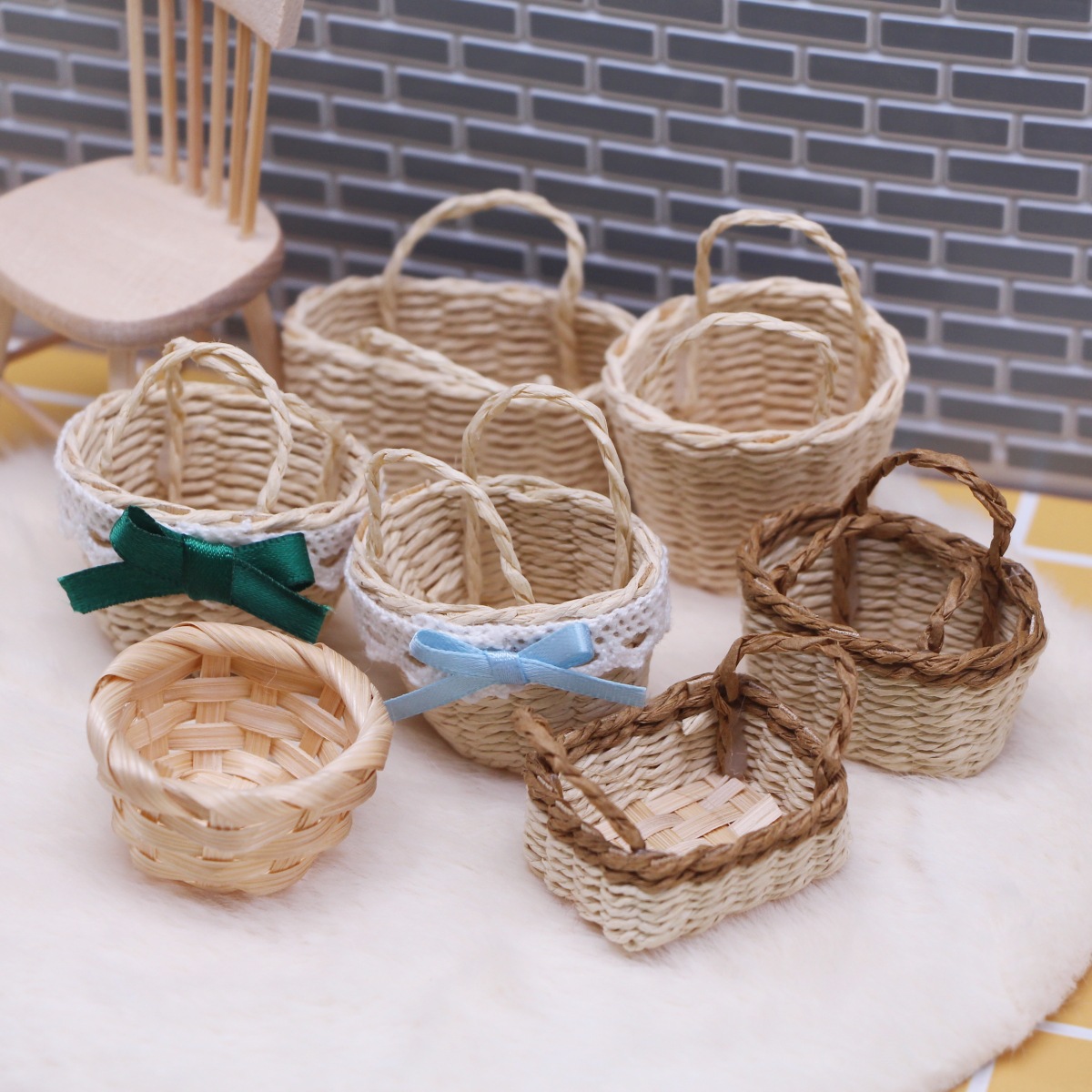 1Pc ドールハウス手織りラフィット草ハンドヘルドバスケット - Basket Bag Wicker のレビューと価格