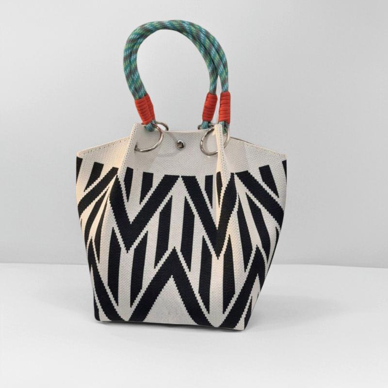 新発売 ニット製レディーストートバッグ スタイリッシュなプリ - Women Bags In Sale のレビューと価格