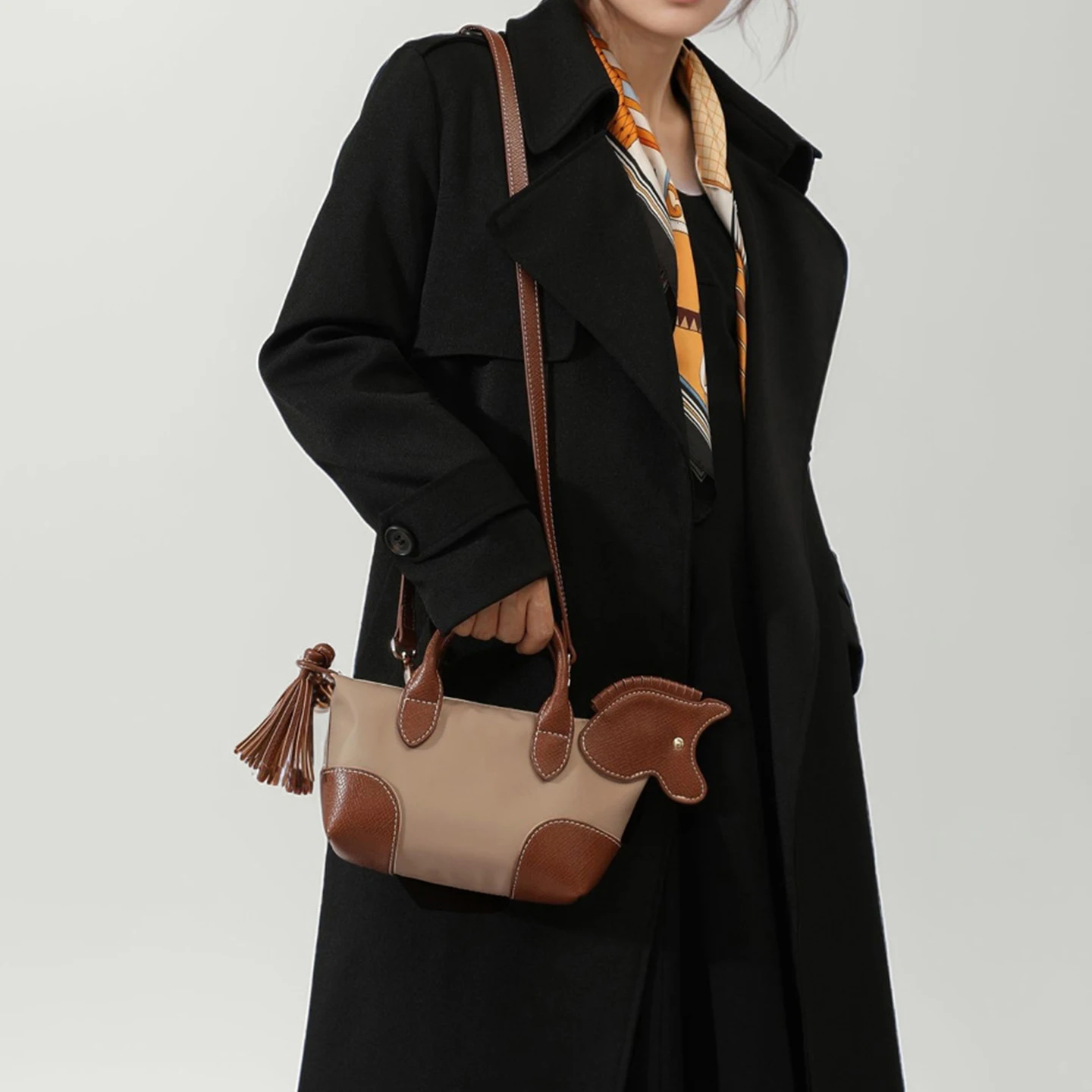 かわいい馬の装飾ミニ餃子バッグナイロンカラーブロックハンドバ - Women Bags Max のレビューと価格