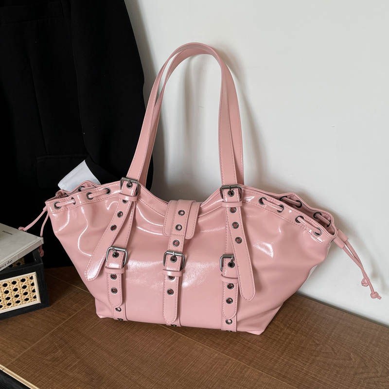 Y2Kゴシックリベット調節可能ストラップショルダーバッグ人気 - Women Bags In Sale のレビューと価格