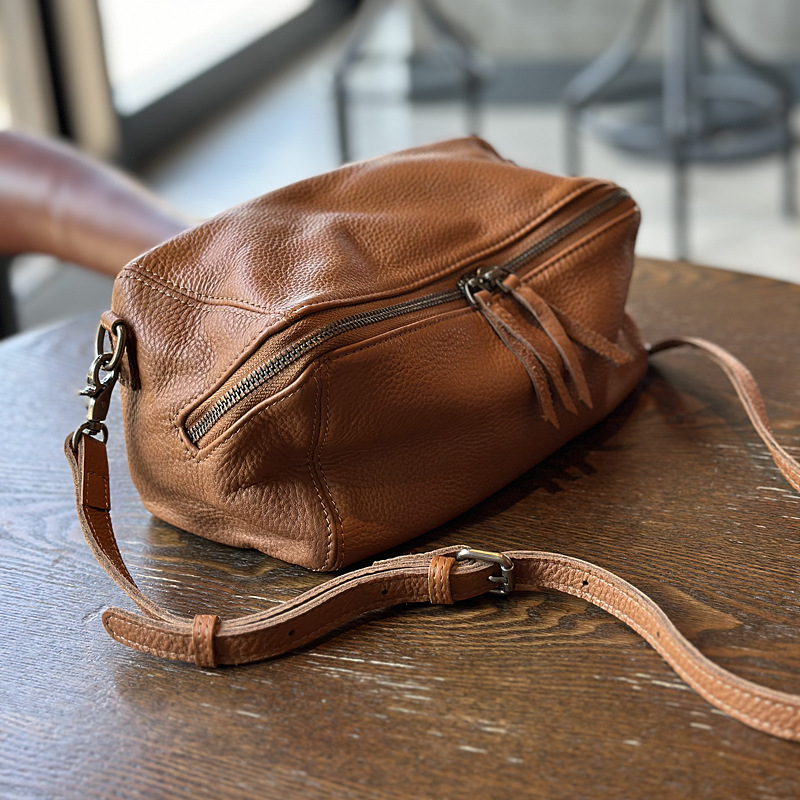2026 新しいレジャー本革軽量女性ショルダークロスボディバ - Doctor Bag Leather のレビューと価格