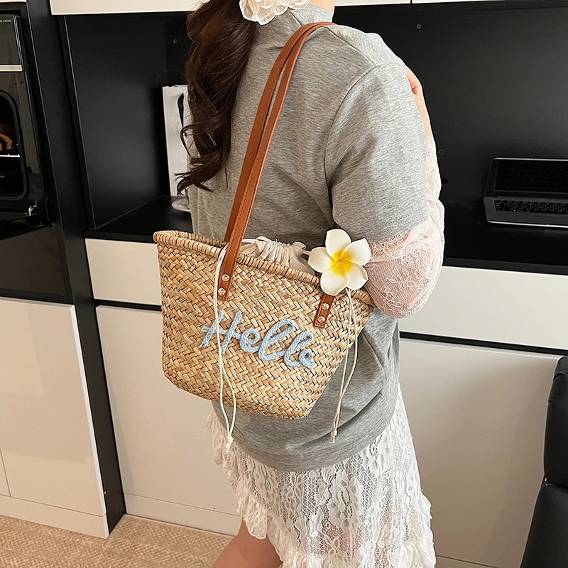 カジュアル籐織バスケットバッグ籐女性ハンドバッグ手作り夏のビ - Basket Bag Wicker のレビューと価格